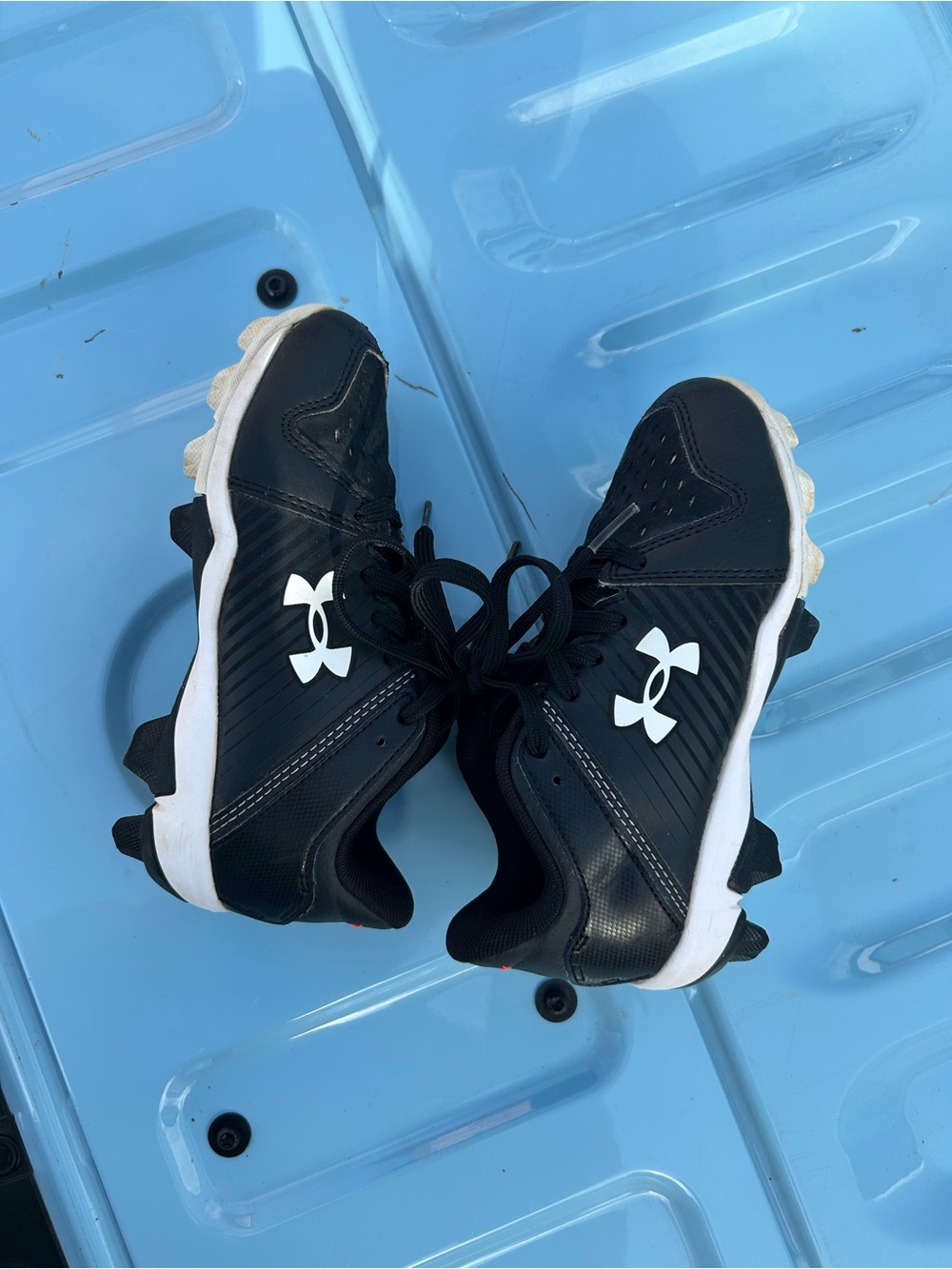Under Armour Kids Black & White Soccer Cleats